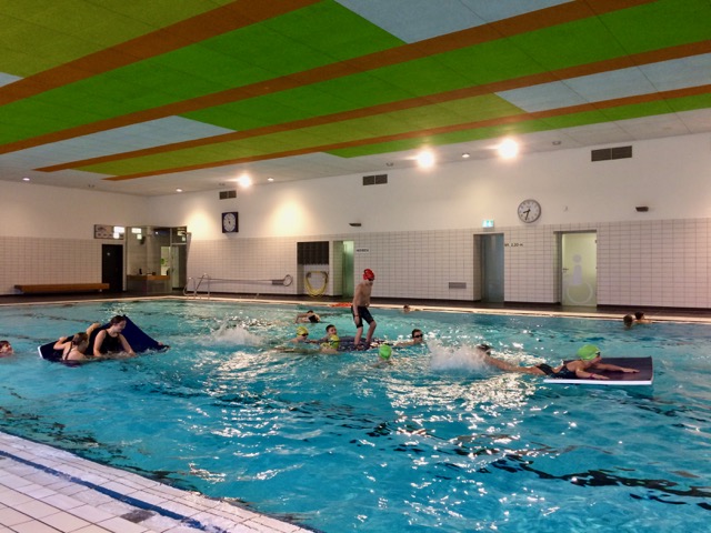 17 02 Grundschule Schwimmen4