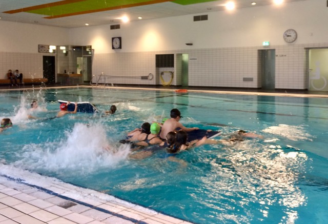 17 02 Grundschule Schwimmen6