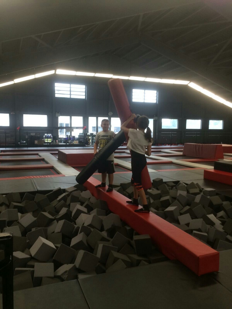 19 10 Trampolin 6b 3