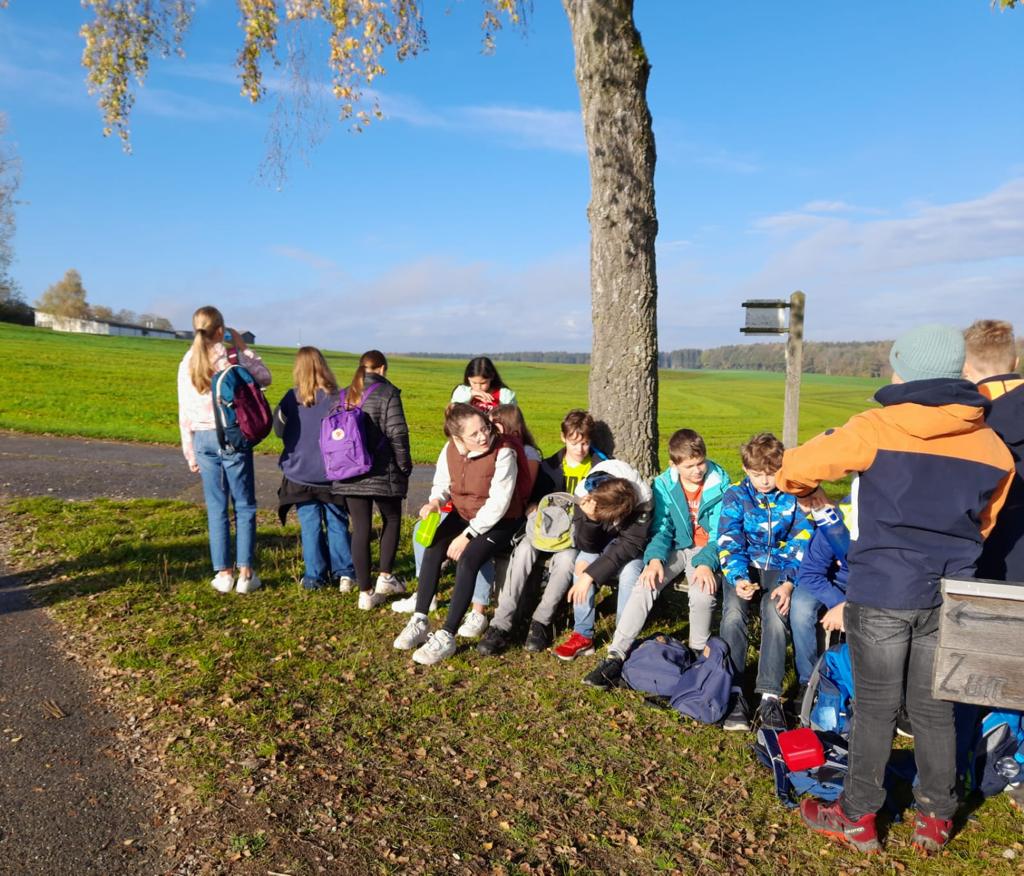 22 10 Wandertag 7b 1