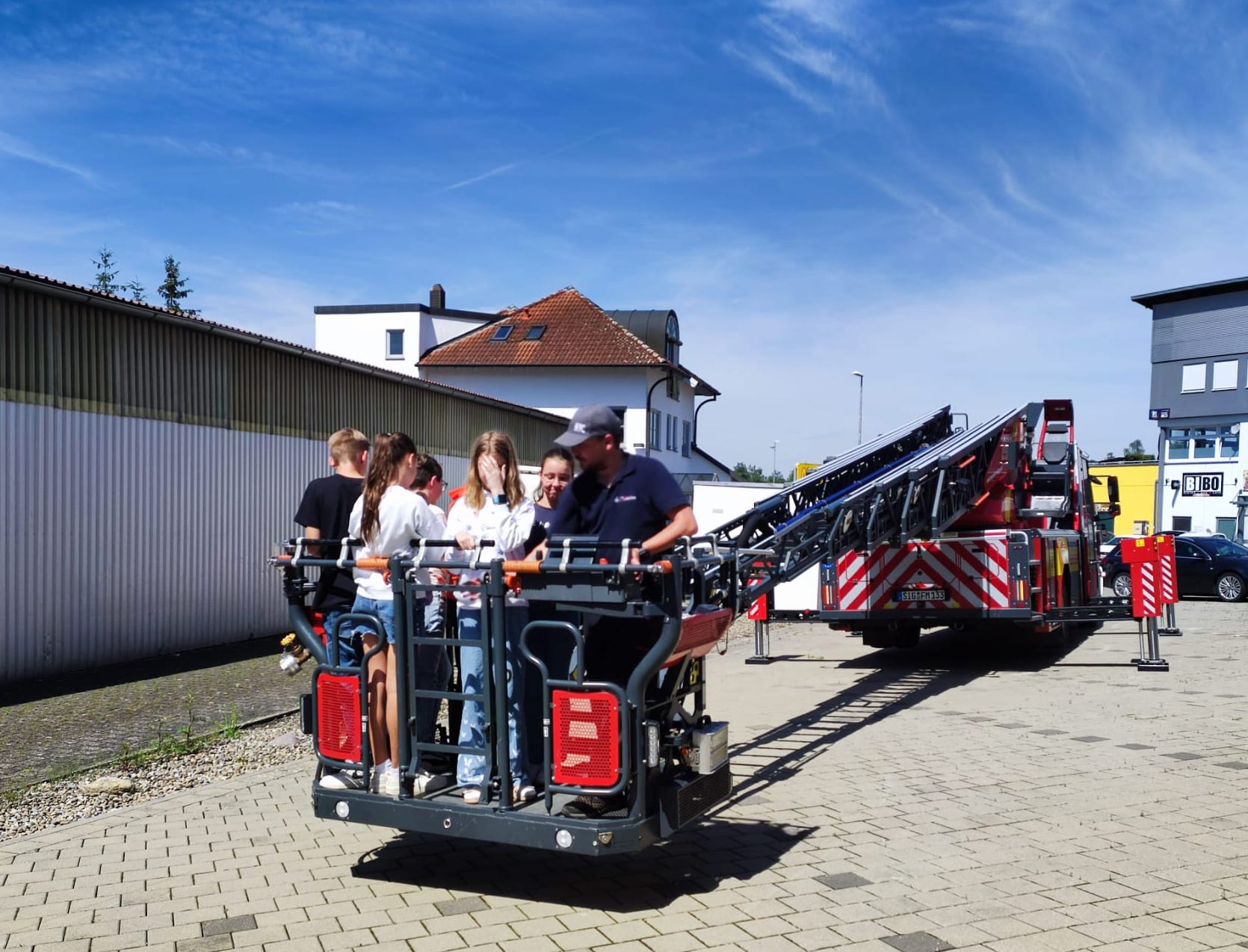 24 06 Blaulichttag Kl.6 4
