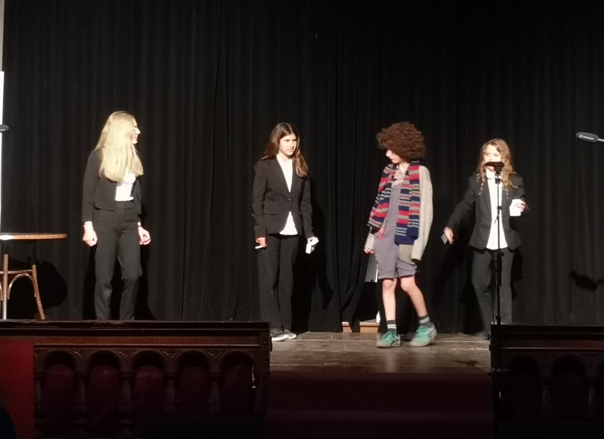 26 07 Theater Momo 7